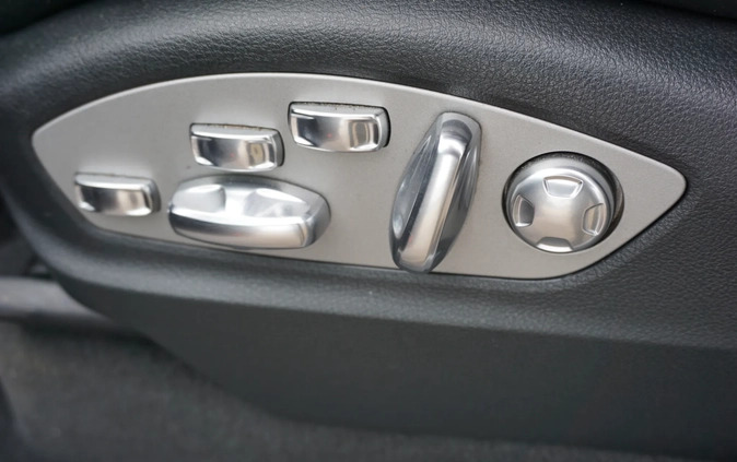 Porsche Cayenne cena 79900 przebieg: 240000, rok produkcji 2010 z Działoszyn małe 277